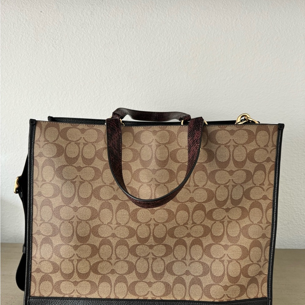 Coach x Basquiat Brown Signature Canvas Tote - Picture 5 of 6